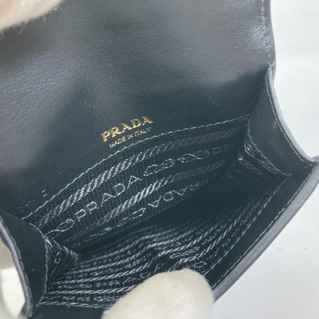 PRADA - プラダ PRADA トライアングルロゴ 三角ロゴ プレート 1BP050