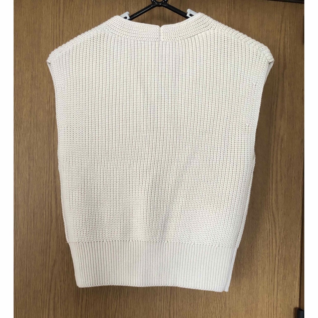 Spick & Span ☆ パールボタン畦ニットベスト Spick & Span ☆ パールボタン畦ニットベスト