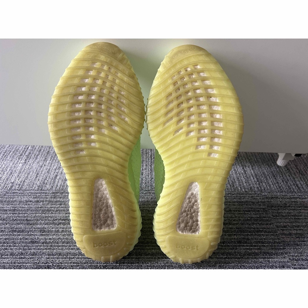 YEEZY（adidas）(イージー)の★最終値下げ★YEEZYBOOST350V2 グローインザダーク　希少極美品 メンズの靴/シューズ(スニーカー)の商品写真