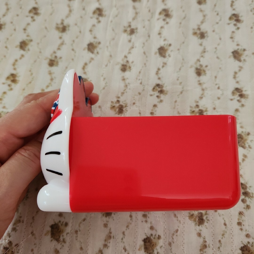 ハローキティ(ハローキティ)のHELLO KITTYの小物入れ インテリア/住まい/日用品の収納家具(ケース/ボックス)の商品写真