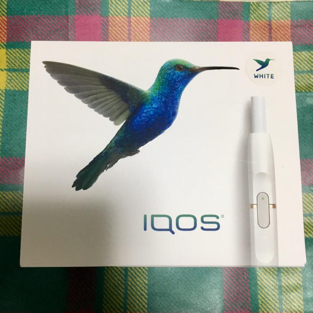 即発送！【新品未開封】iQOS アイコス キット 本体 ホワイト メンズのファッション小物(タバコグッズ)の商品写真