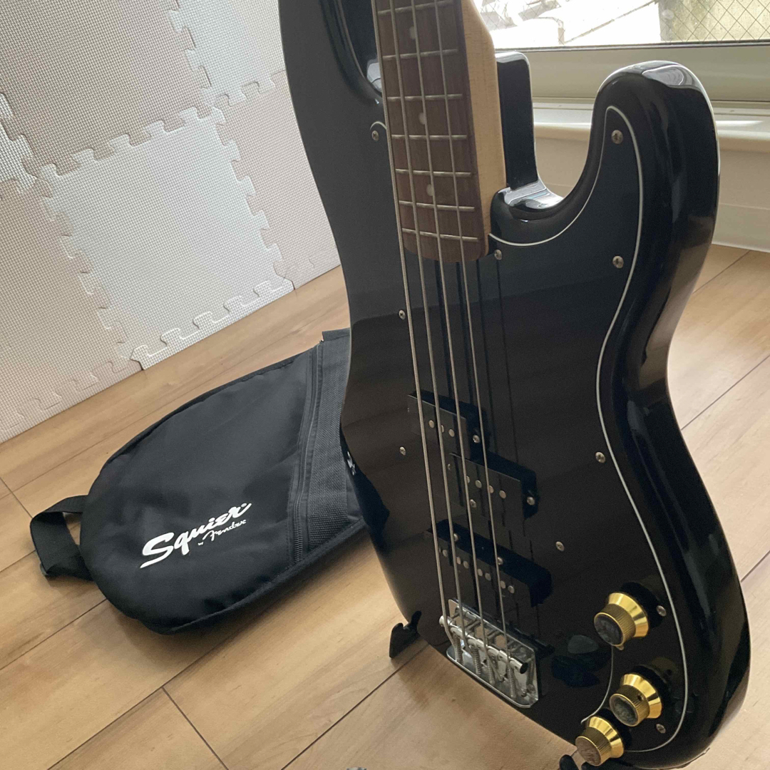 SQUIER(スクワイア)のSquier by Fender Precision Bass プレベ　ブラック 楽器のベース(エレキベース)の商品写真