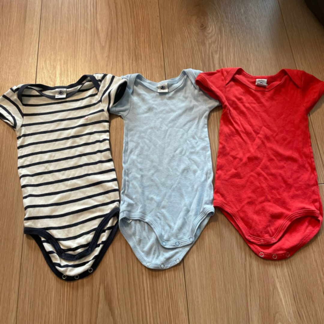 POLO RALPH LAUREN(ポロラルフローレン)のポロラルフローレンのポロシャツ2枚セット キッズ/ベビー/マタニティのベビー服(~85cm)(シャツ/カットソー)の商品写真