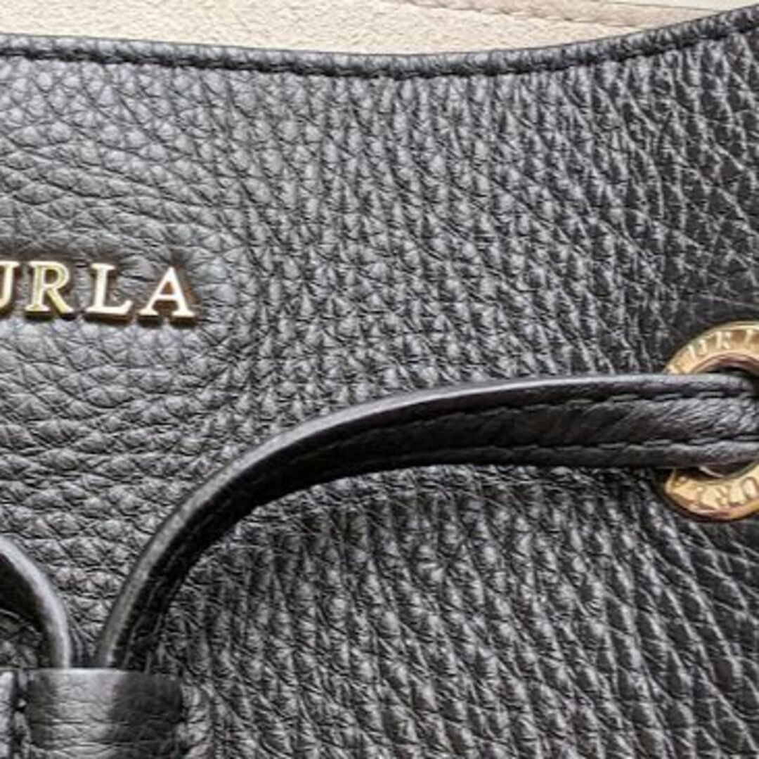 Furla(フルラ)のるん様専用★美品★FURLA STACY フルラ ステイシー ドローストリング  レディースのバッグ(ショルダーバッグ)の商品写真