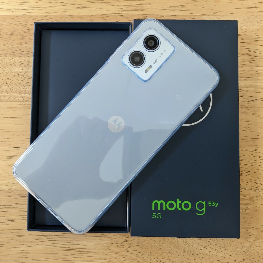 Motorola(モトローラ)のMOTOROLA moto g53y 5G A301MO アークティックシルバー スマホ/家電/カメラのスマートフォン/携帯電話(スマートフォン本体)の商品写真