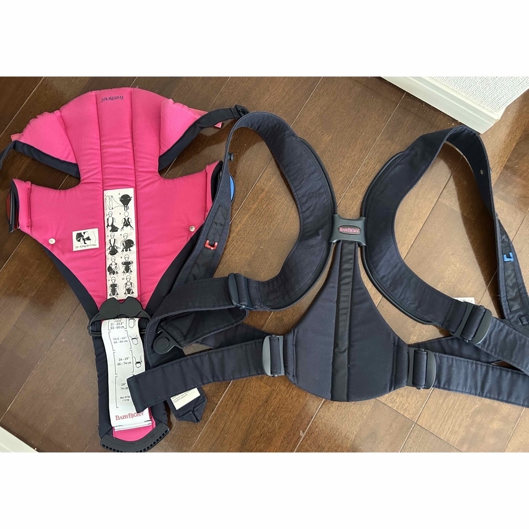 BABYBJORN(ベビービョルン)の【レアなカラー！】ベビービョルン BabyBjorn 抱っこ紐 ピンク×ネイビー キッズ/ベビー/マタニティの外出/移動用品(抱っこひも/おんぶひも)の商品写真