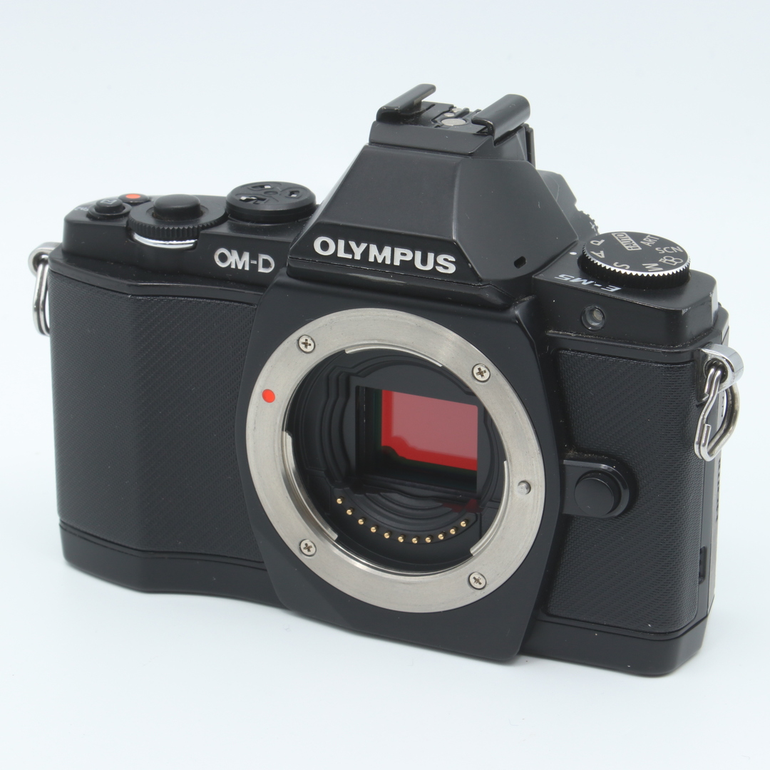 OLYMPUS(オリンパス)の【難品】OLYMPUS ミラーレス一眼 OM-D E-M5 ボディ ブラック 1605万画素 防塵 防滴 OM-D E-M5 BODY BLK スマホ/家電/カメラのカメラ(デジタル一眼)の商品写真