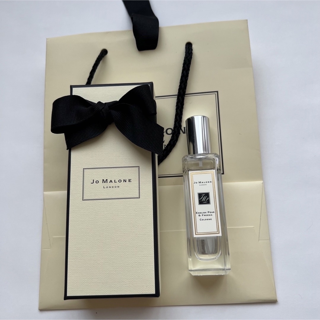 Jo Malone(ジョーマローン)のJo Malone ジョーマローン イングリッシュペアー&フリージア コスメ/美容の香水(香水(女性用))の商品写真