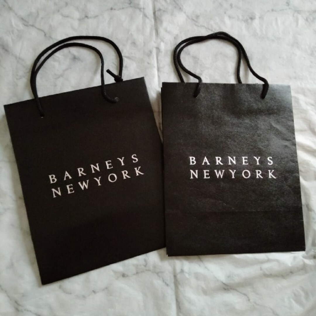 BARNEYS NEW YORK(バーニーズニューヨーク)のバーニーズニューヨーク☆紙袋☆ショップ袋2点セット レディースのバッグ(ショップ袋)の商品写真