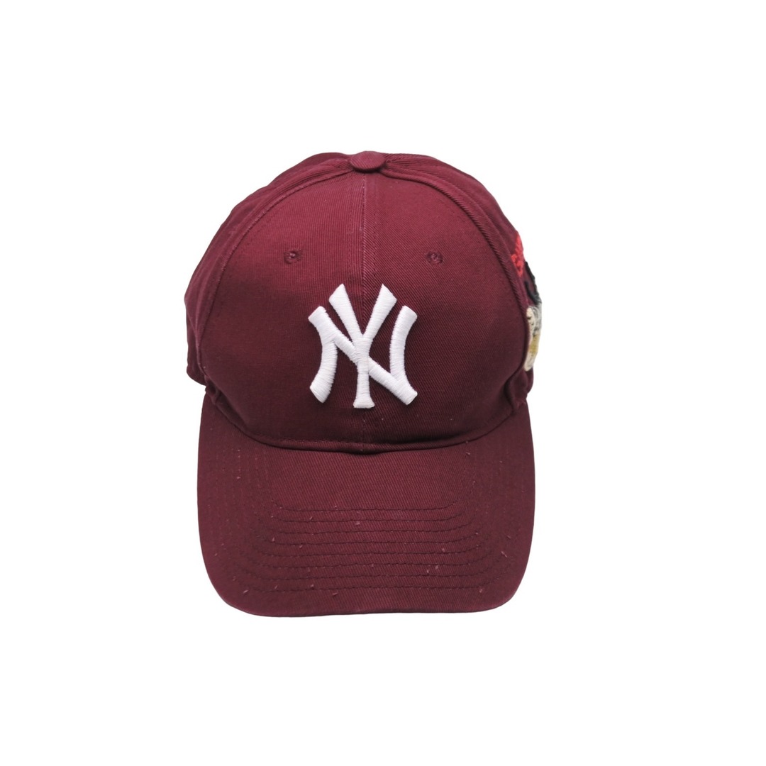 Gucci(グッチ)のGUCCI グッチ NY YANKEES ニューヨークヤンキース キャップ 538565 ベースボールキャップバタフライ ワインレッド 良品 中古 54229 レディースの帽子(キャップ)の商品写真