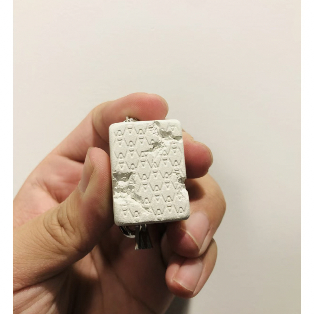 ポケモン(ポケモン)の★中国限定・Daniel Arsham 麻雀 「發」KeyCharm エンタメ/ホビーの美術品/アンティーク(彫刻/オブジェ)の商品写真