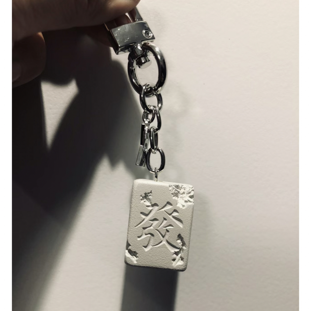 ポケモン(ポケモン)の★中国限定・Daniel Arsham 麻雀 「發」KeyCharm エンタメ/ホビーの美術品/アンティーク(彫刻/オブジェ)の商品写真