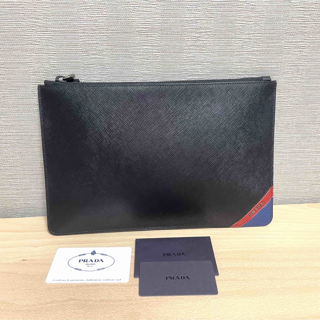 ✨新品未使用✨ PRADA プラダ サフィアーノ ストライプ クラッチバッグ