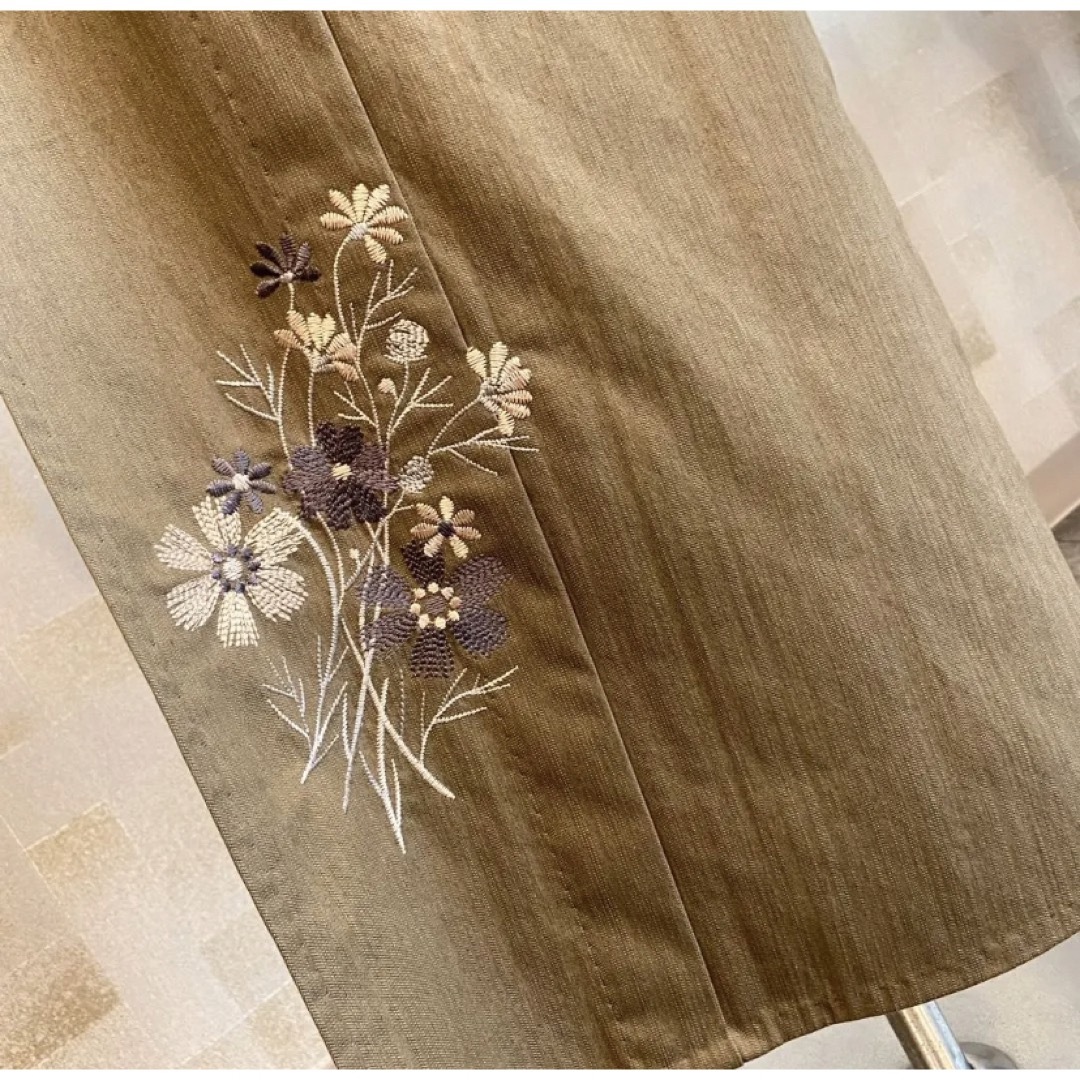 IKS COLLECTION  カラーデニム着物　フラワー刺繍　単衣着物　単品 レディースの水着/浴衣(着物)の商品写真