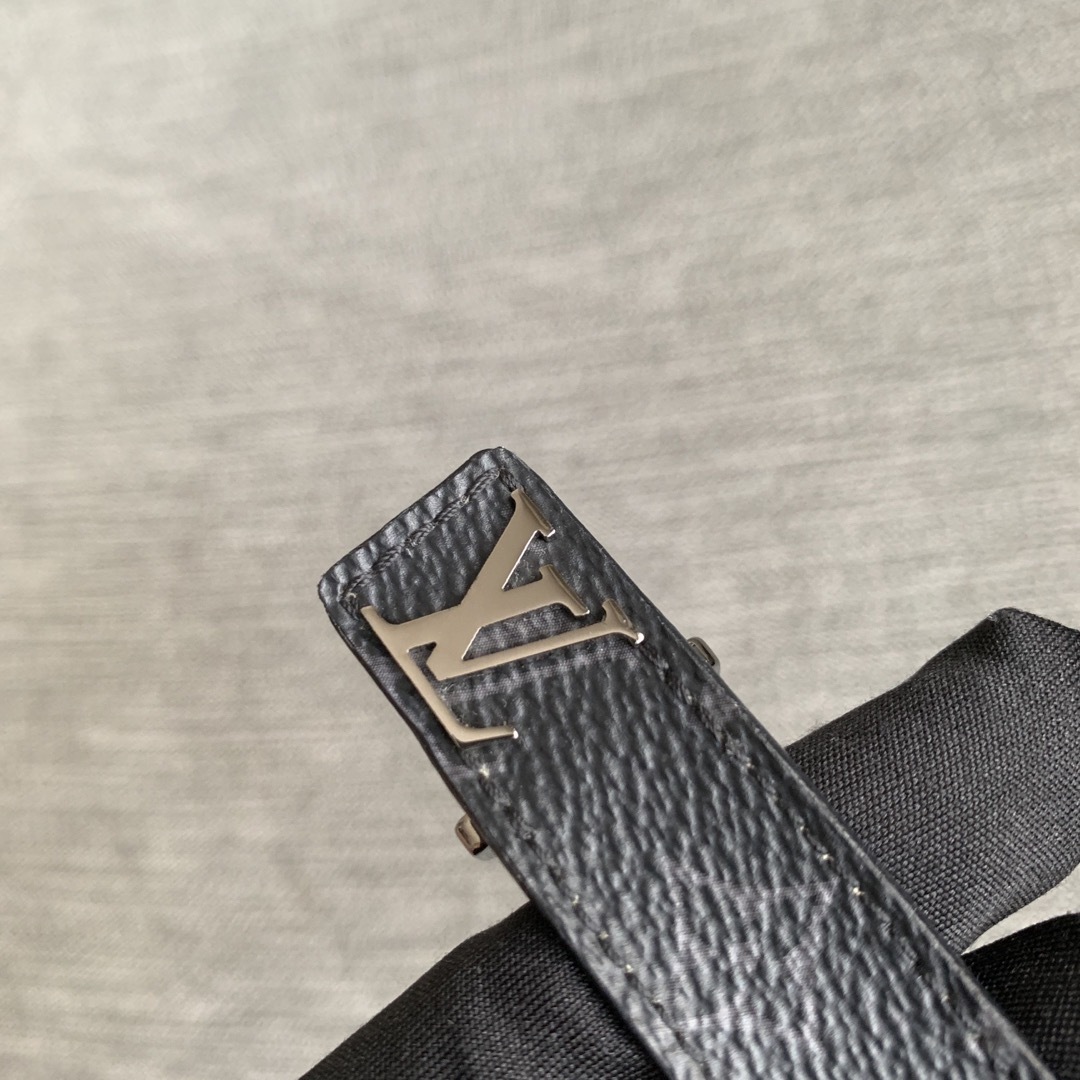 LOUIS VUITTON(ルイヴィトン)の最終お値下げ！ルイヴィトン LOUIS VUITTON ブラスレLVスリム メンズのアクセサリー(ブレスレット)の商品写真