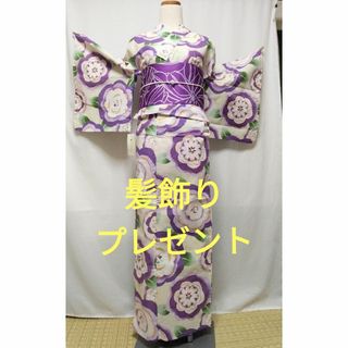 新品☆浴衣4点セット《大輪抽象花文様》(浴衣)