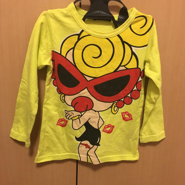 HYSTERIC MINI(ヒステリックミニ)のヒスミニ ミニちゃん派手柄長袖Ｔシャツ^o^ キッズ/ベビー/マタニティのキッズ服女の子用(90cm~)(Tシャツ/カットソー)の商品写真