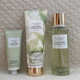 ヴィクトリアズシークレット(Victoria's Secret)の新品　3点セット　Victoria's Secret ボディーケア　素敵な香り(ボディローション/ミルク)