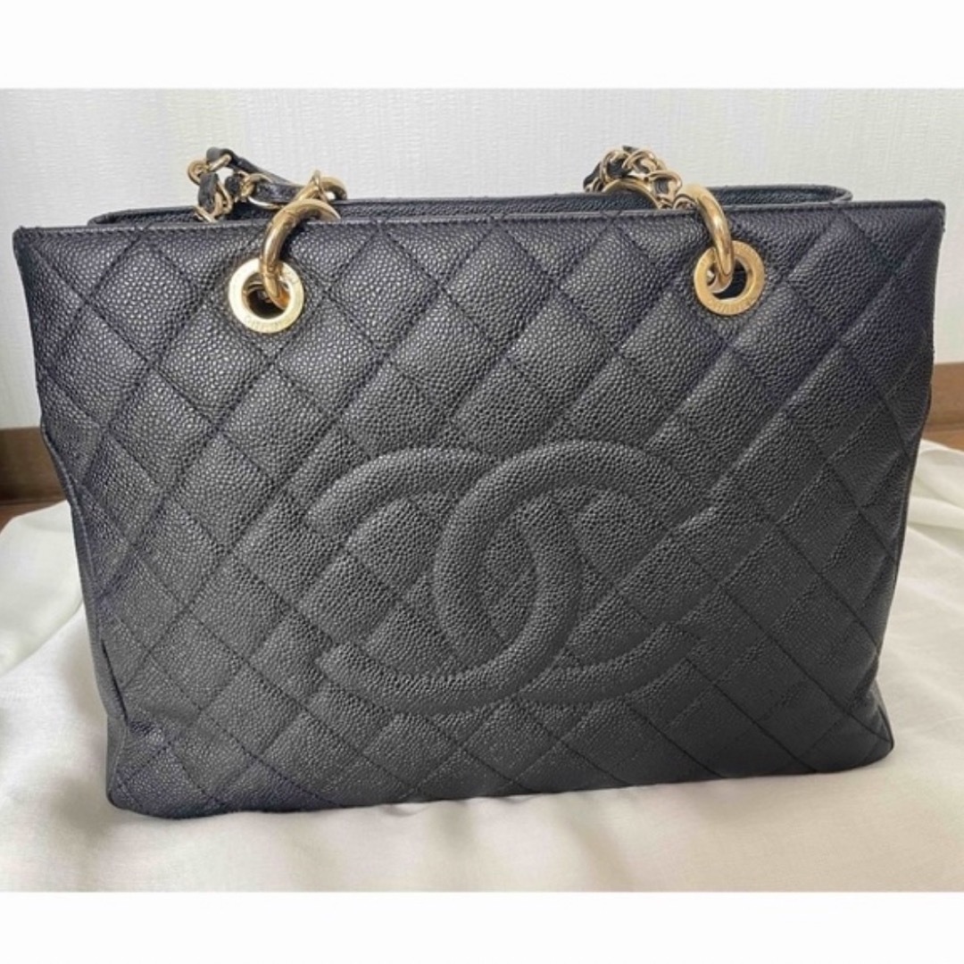 シャネル CHANEL マトラッセ　チェーントート  キャビアスキン　ゴールド