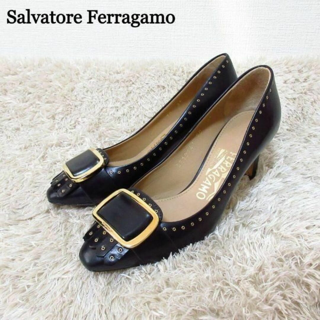 在庫処分大特価!! 【正規品】Ferragamo☆パンプス☆5(22.5㎝)☆黒 在庫処分大特価!! 【正規品】Ferragamo☆パンプス☆5(22.5㎝)☆黒