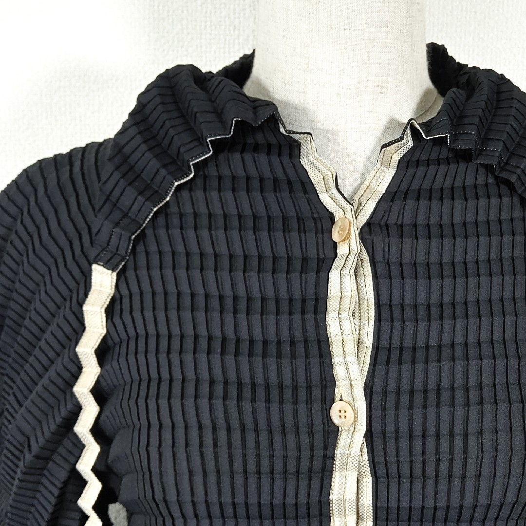 ☆ISSEY MIYAKE プリーツプリーズ☆変形 プリーツブラウス 羽織り- ☆ISSEY MIYAKE プリーツプリーズ☆変形 プリーツブラウス 羽織り-