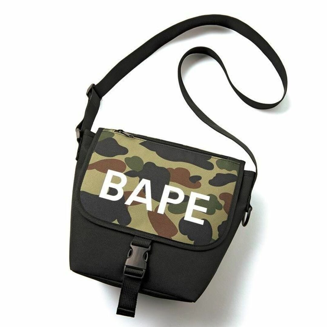 話題の人気 BAPE APE カモ柄ショルダーバッグ 宝島社付録