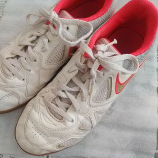 ナイキ(NIKE)のNIKE　スニーカー　２３センチ(スニーカー)