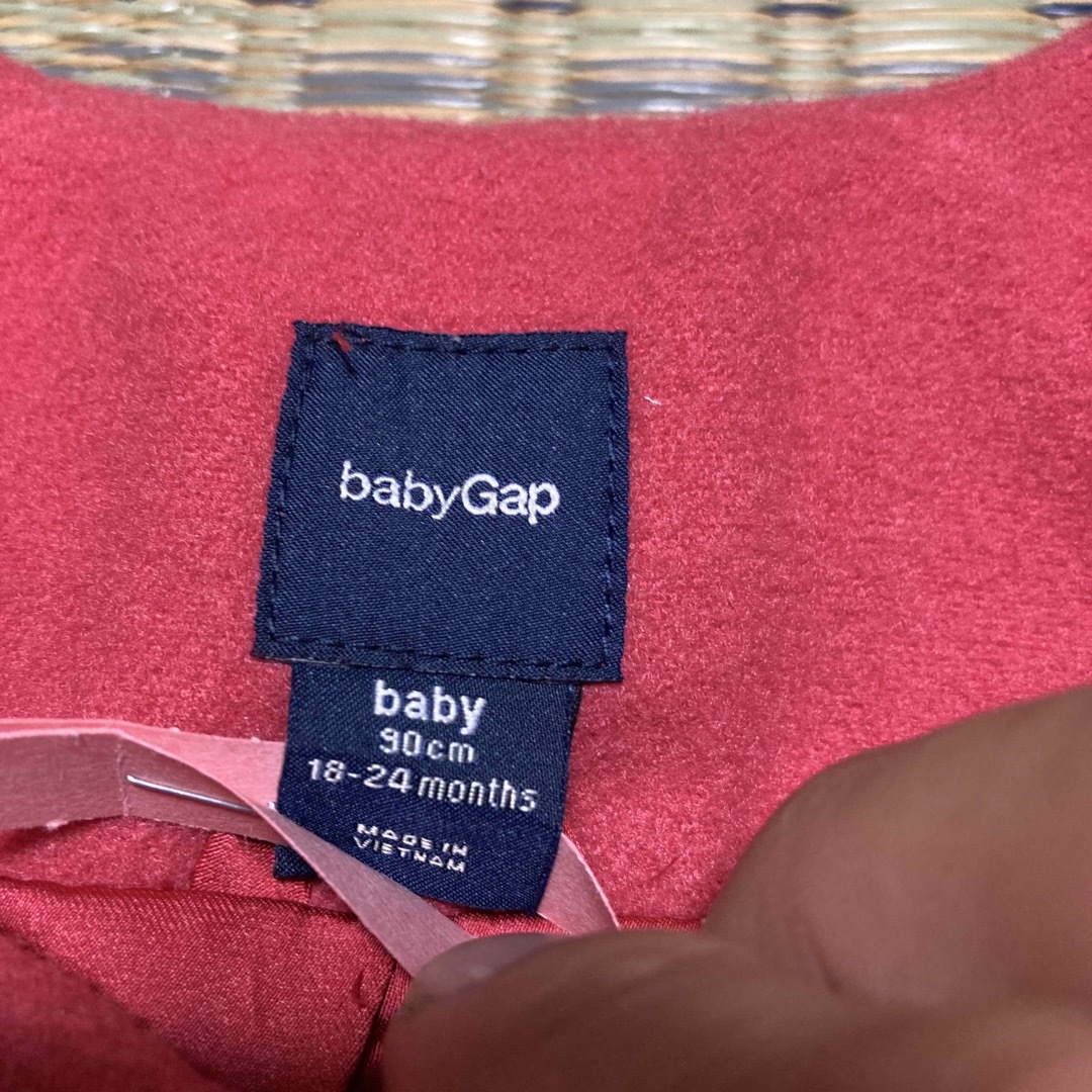 babyGAP(ベビーギャップ)のベイビーギャップ　コート　サイズ90 キッズ/ベビー/マタニティのキッズ服女の子用(90cm~)(コート)の商品写真