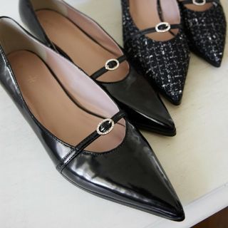 Herlipto Orangery Crystal Belted Pumps 黒