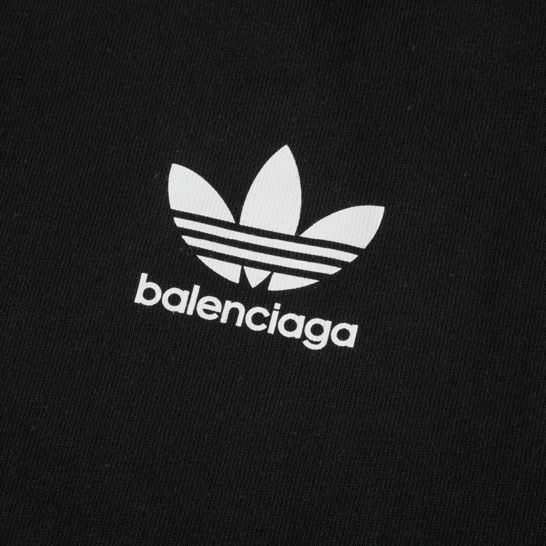 adidas Tシャツ　鏡文字　ミラー　balenciaga Y2K