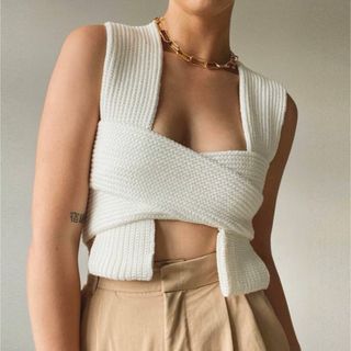 ZARA ぺプラムベアトップ　ザラ　チューブトップ