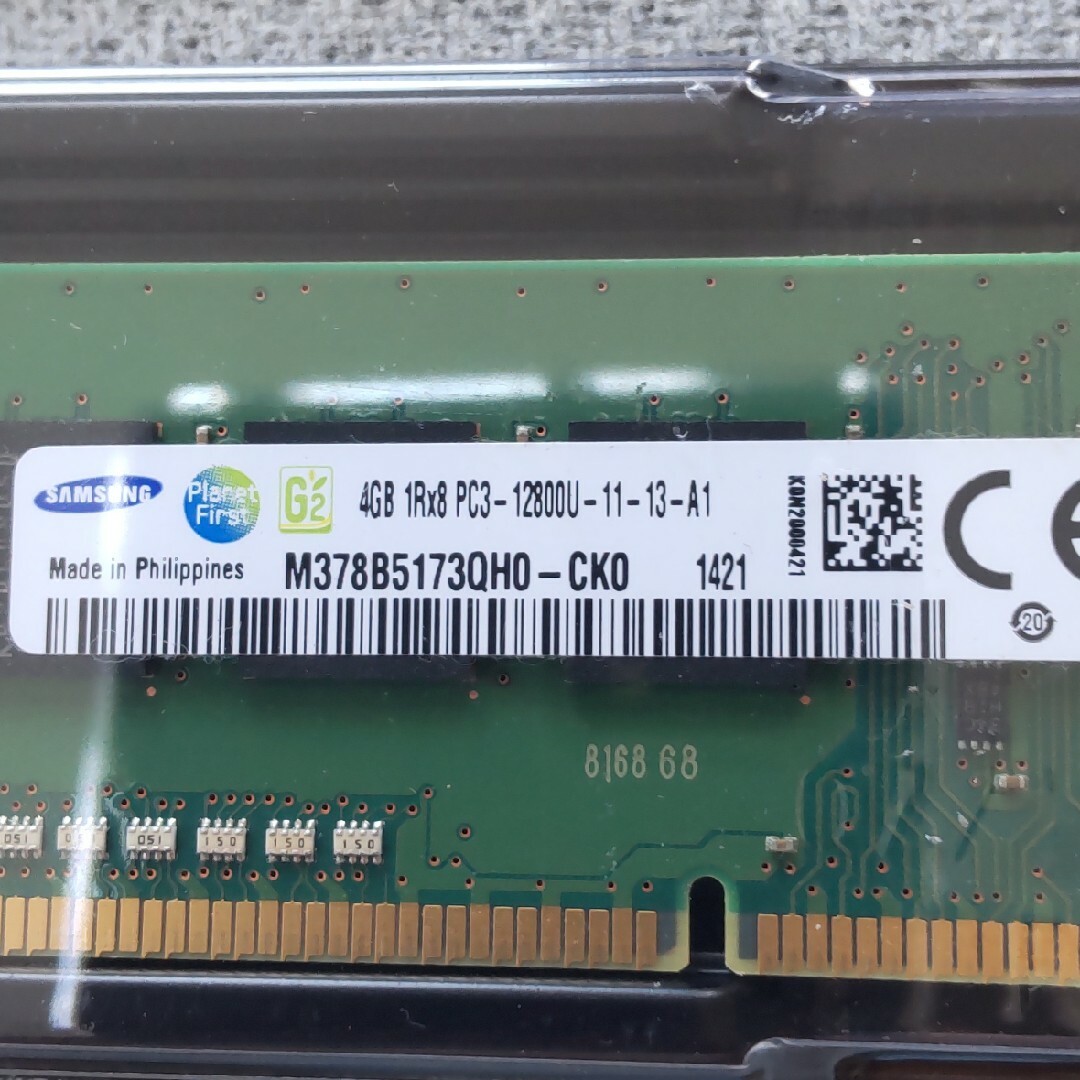 デスクトップPC用メモリ 4GB✕2 8GB 中古品 スマホ/家電/カメラのPC/タブレット(PCパーツ)の商品写真