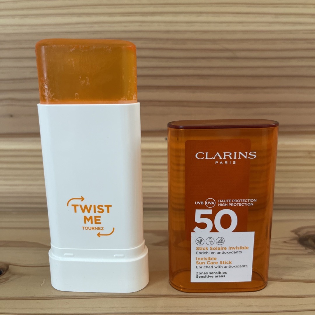 CLARINS(クラランス)のクラランス インビジブル サンケア スティック CLARINS コスメ/美容のボディケア(日焼け止め/サンオイル)の商品写真