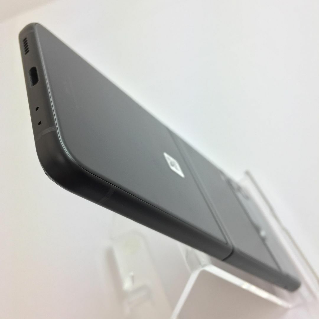 Galaxy(ギャラクシー)の【A】Galaxy Z Flip3 5G/358865990844403 スマホ/家電/カメラのスマートフォン/携帯電話(スマートフォン本体)の商品写真