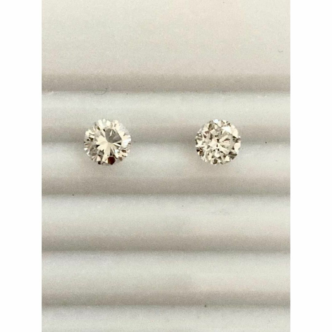 新品未使用　PT９００　天然ダイヤモンドピアス　計０．８ｃｔ