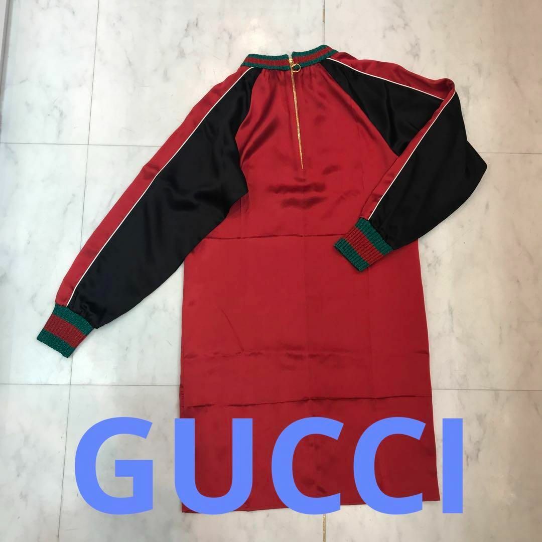 Gucci(グッチ)の★未使用に近い★GUCCI　ワンピース　シルク　ロゴ　シェリー　赤x黒　XS レディースのワンピース(ミニワンピース)の商品写真