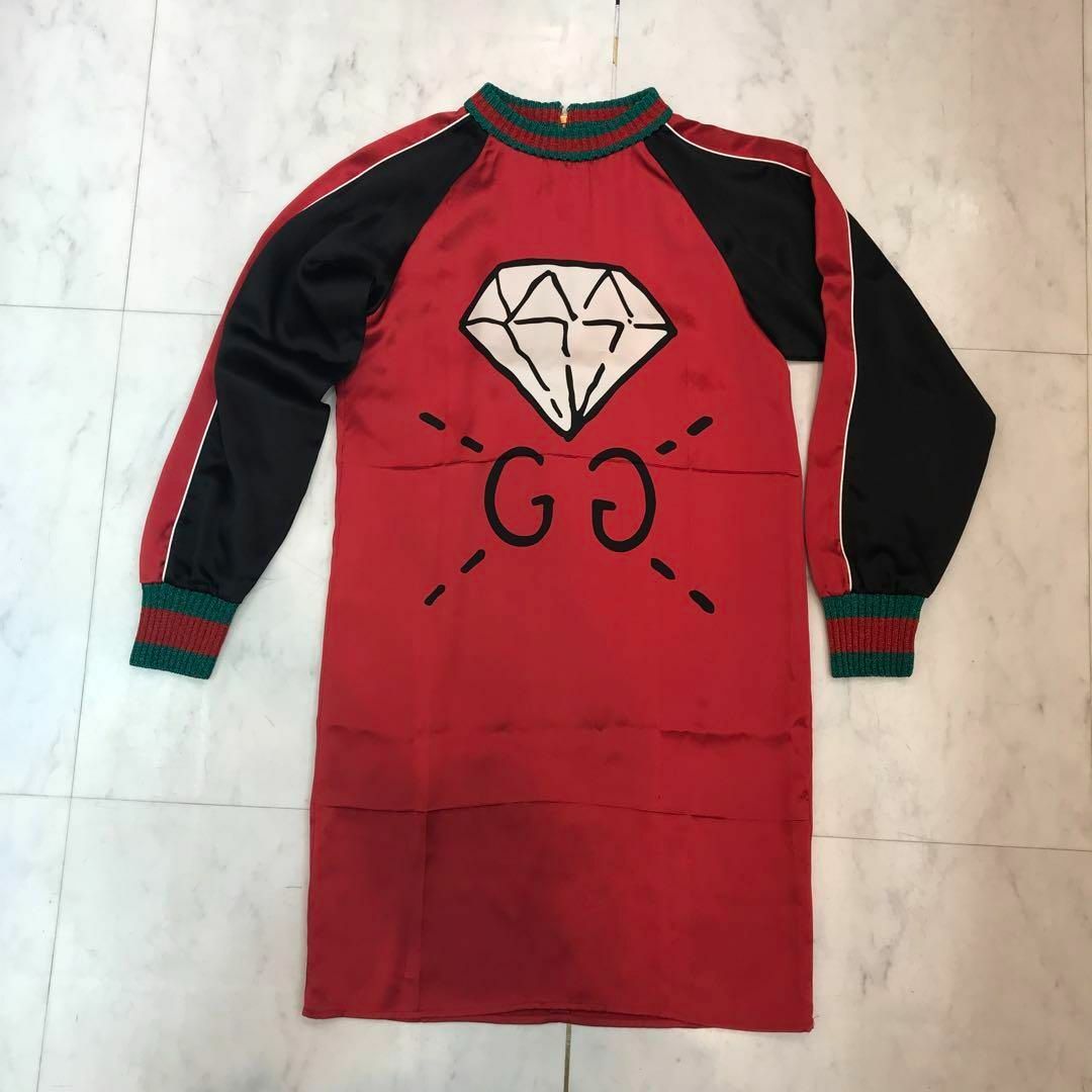 Gucci(グッチ)の★未使用に近い★GUCCI　ワンピース　シルク　ロゴ　シェリー　赤x黒　XS レディースのワンピース(ミニワンピース)の商品写真