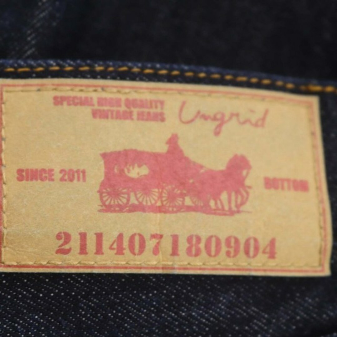 Ungrid(アングリッド)のアングリッド 21AW ワンウォッシュバックスリットデニム パンツ ジーンズ レディースのパンツ(デニム/ジーンズ)の商品写真