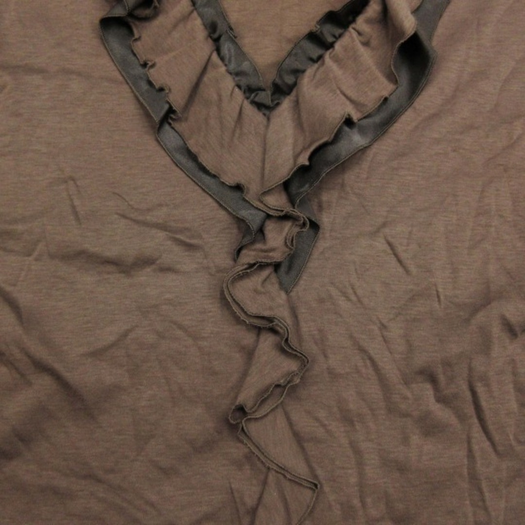 LANVIN(ランバン)のランバン コレクション フリル Vネック Tシャツ フレンチスリーブ 半袖 レディースのトップス(Tシャツ(半袖/袖なし))の商品写真