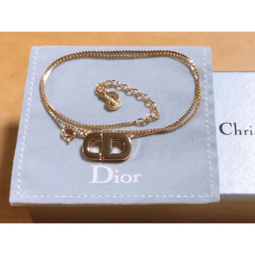 Christian Dior   可愛いCD シンプル ネックレス上品 ゴールド