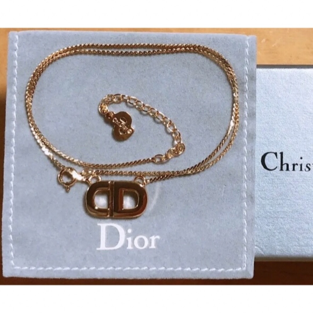 Christian Dior 可愛いCD シンプル ネックレス上品 ゴールド