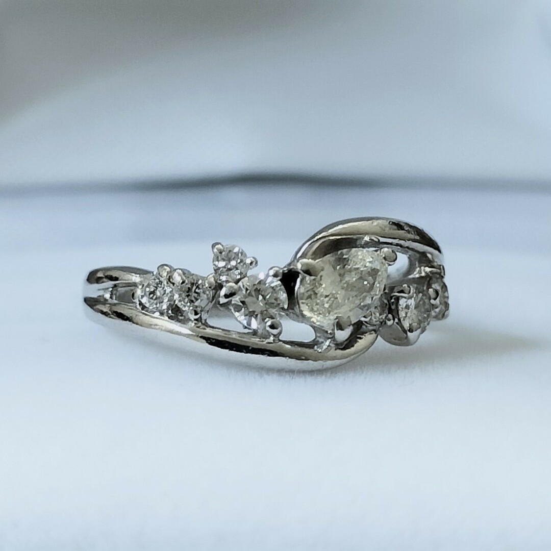 ペアシェイプカット ダイヤモンド リング Pt900 0.426ct 4.2g レディースのアクセサリー(リング(指輪))の商品写真