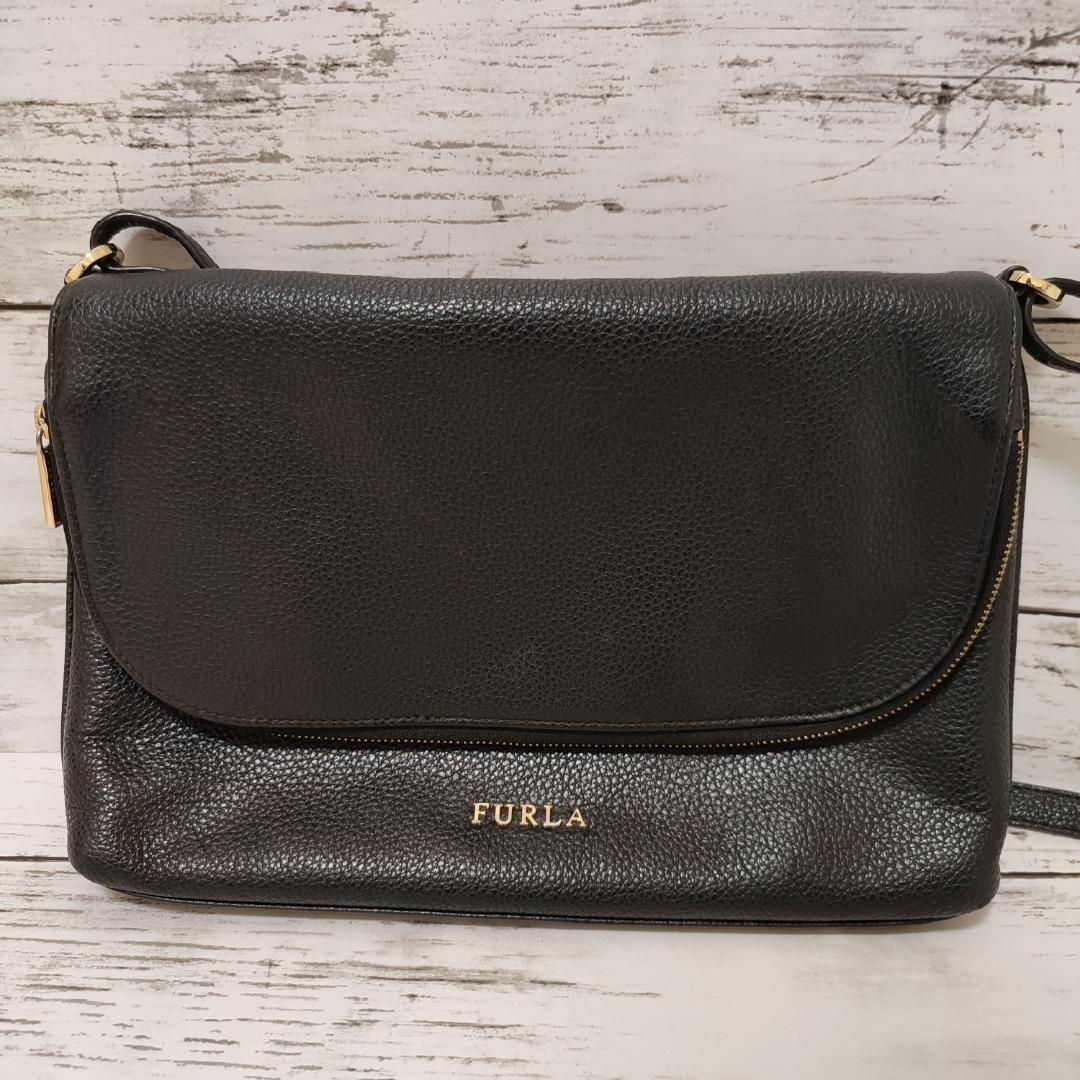FURLA フルラ ショルダーバッグ フラップ ブラック