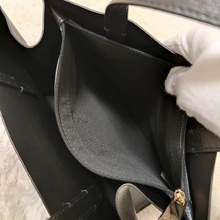 【美品】FURLA　フルラ　オリーS　ミニトートバッグ　ブラック