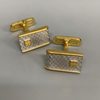 GIVENCHY - 美品 ジバンシー ロゴ カフス ゴールドの通販 by May's