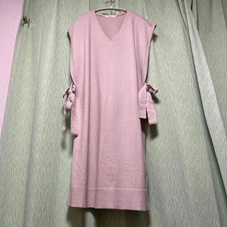 ショコラフィネローブ(chocol raffine robe)のchocol reffine robe ロングジレ　横リボン　ベージュ　F(ニット/セーター)