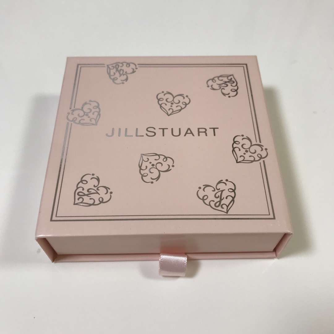 JILLSTUART(ジルスチュアート)のJILLSTUARTのハンドタオル レディースのファッション小物(ハンカチ)の商品写真