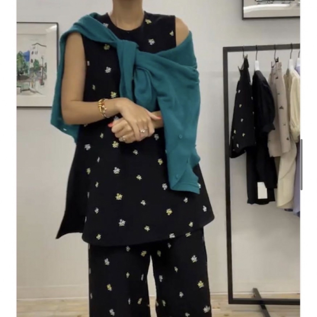 マチャット machatt エンブロイダリーフレアトップス パンツ