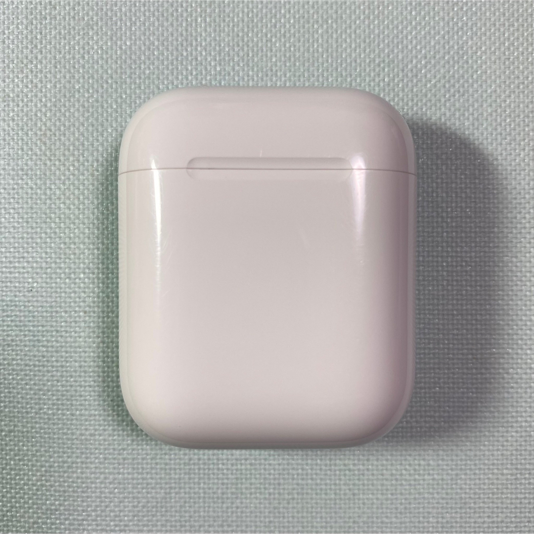 Apple(アップル)のAirPods ケース　第1世代　第一世代　充電ケース　充電器　充電　A1602 スマホ/家電/カメラのオーディオ機器(ヘッドフォン/イヤフォン)の商品写真