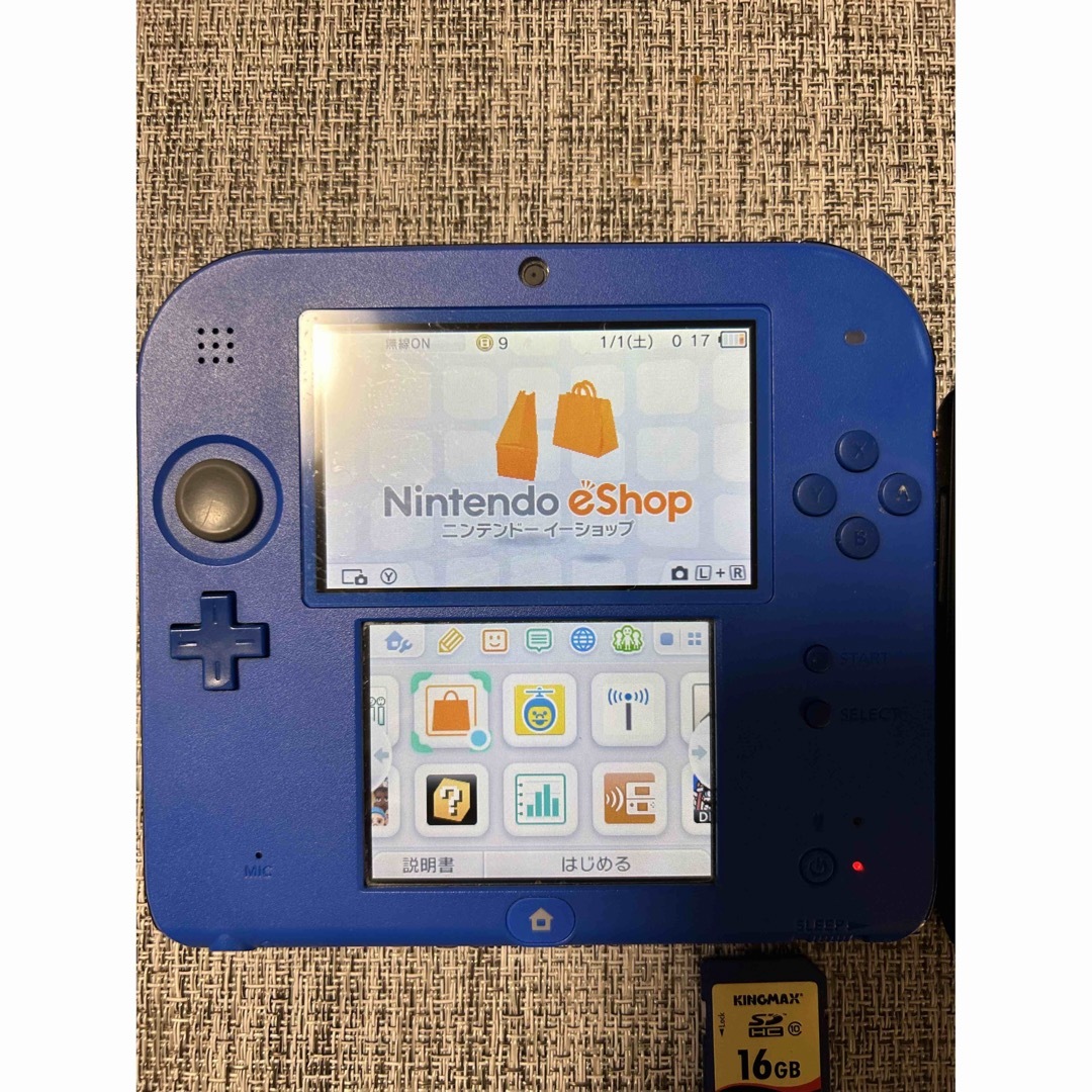 ニンテンドー2DS(ニンテンドー2DS)のニンテンドー　2DS 本体 エンタメ/ホビーのゲームソフト/ゲーム機本体(携帯用ゲーム機本体)の商品写真